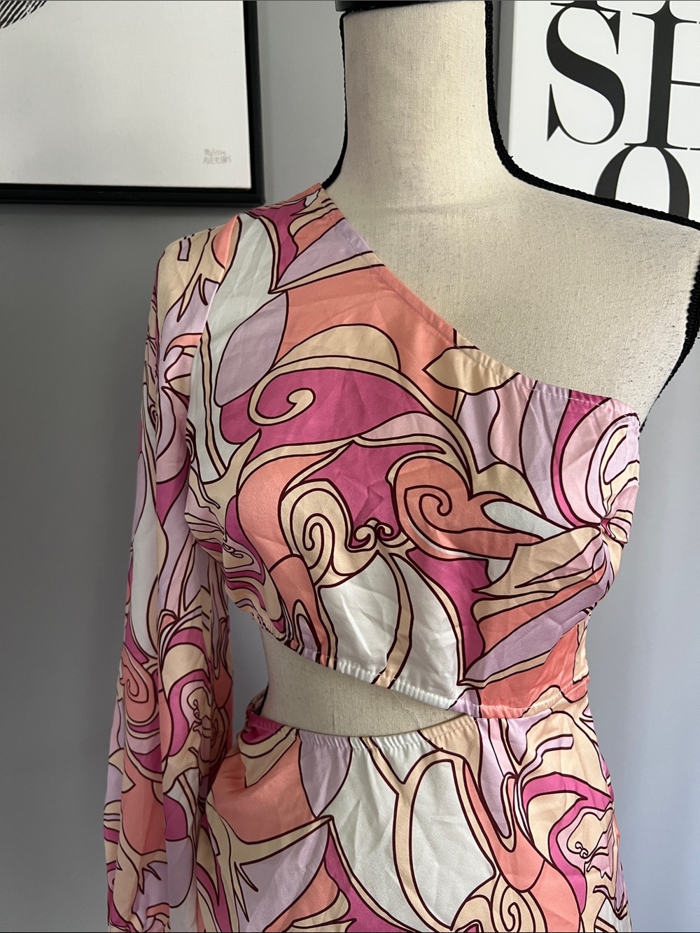 Shareen Collections Retro Psychedelic
Swirl Cutout Mini Dress - Picture 2 of 12